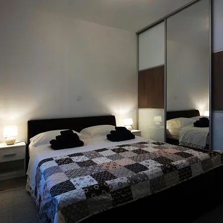 Deluxe Apartment Joia With Balcony On The Beach Bacvice, Free Parking, Old Town, Near Ferry Port Split Exterior photo