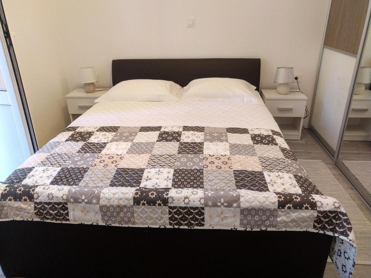 Apartment Deluxe Joia With Balcony On The Bacvice, Free Parking, Old Town, Near Ferry Port
